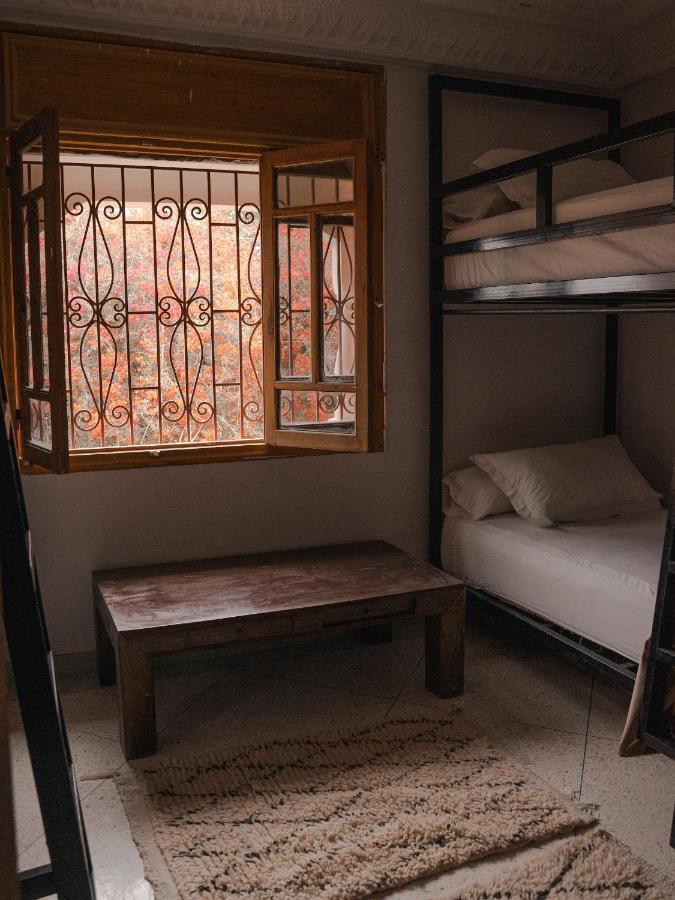 Santacruz Surf Camp Hostel Tamraght Ngoại thất bức ảnh