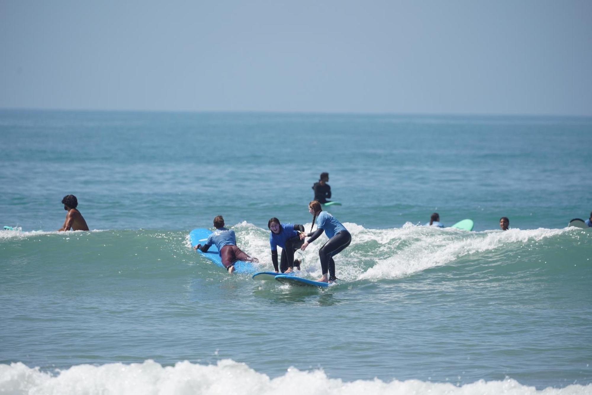 Santacruz Surf Camp Hostel Tamraght Ngoại thất bức ảnh
